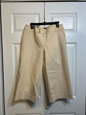 NWT Banana Republic Contoured Fit Wide Leg Khaki Pants Size 10 Cropped Beige